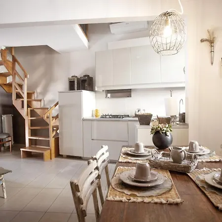 Apartment Italian Fantasy Takes Away Florence